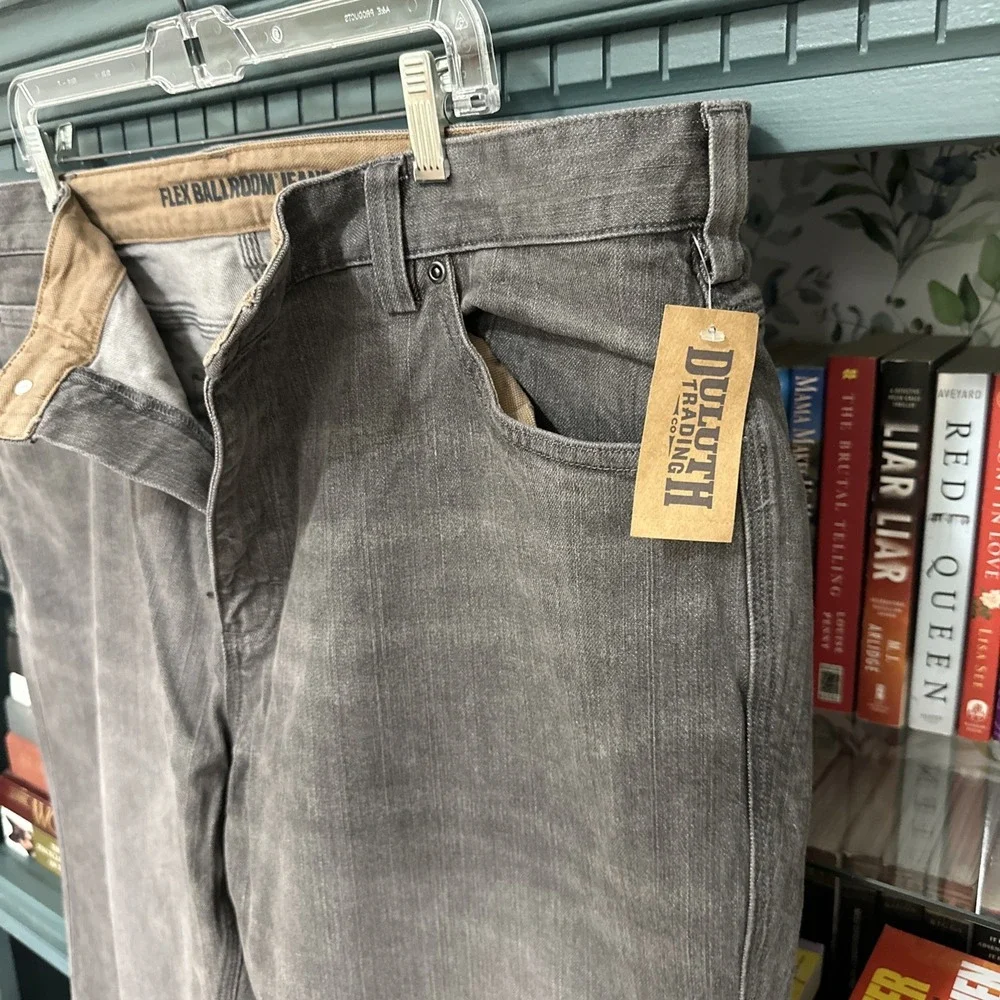 NWT Duluth Trading Men's Ballroom Flex Relaxed Fit Jeans 42x28 New w/ Tags Gray - Picture 5 of 13